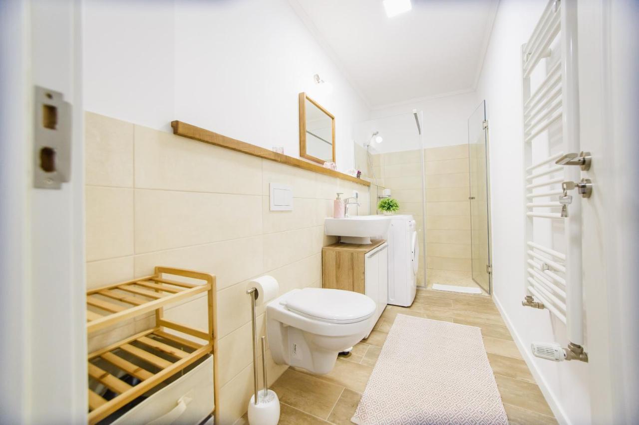 Lovely Home At West Residence Oradea Luaran gambar