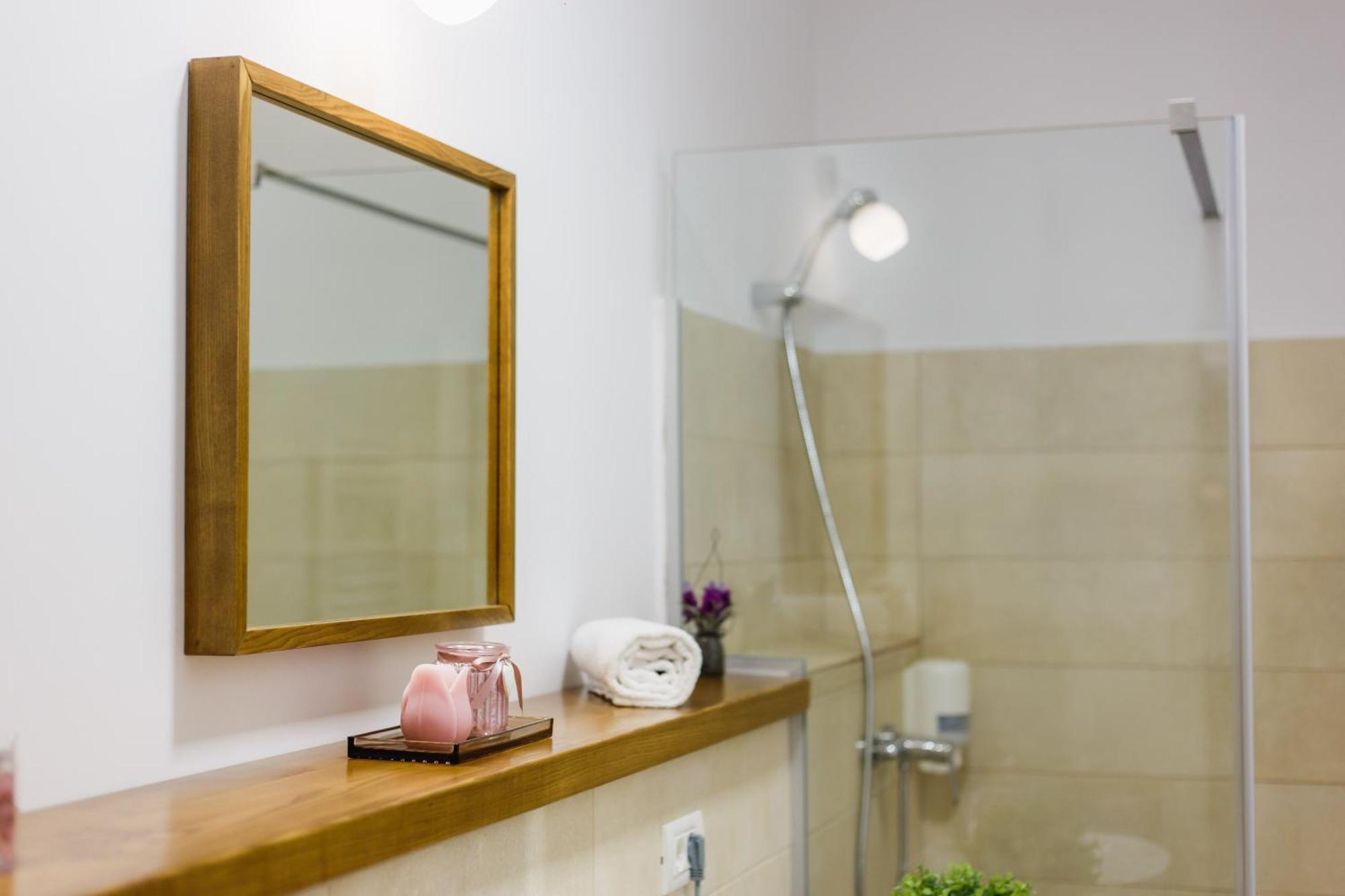 Lovely Home At West Residence Oradea Luaran gambar