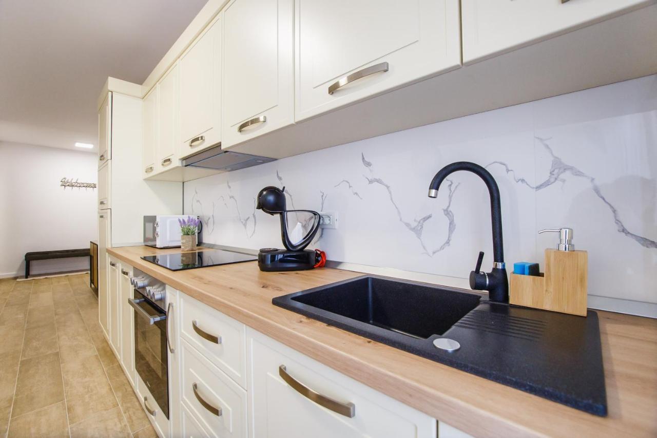 Lovely Home At West Residence Oradea Luaran gambar