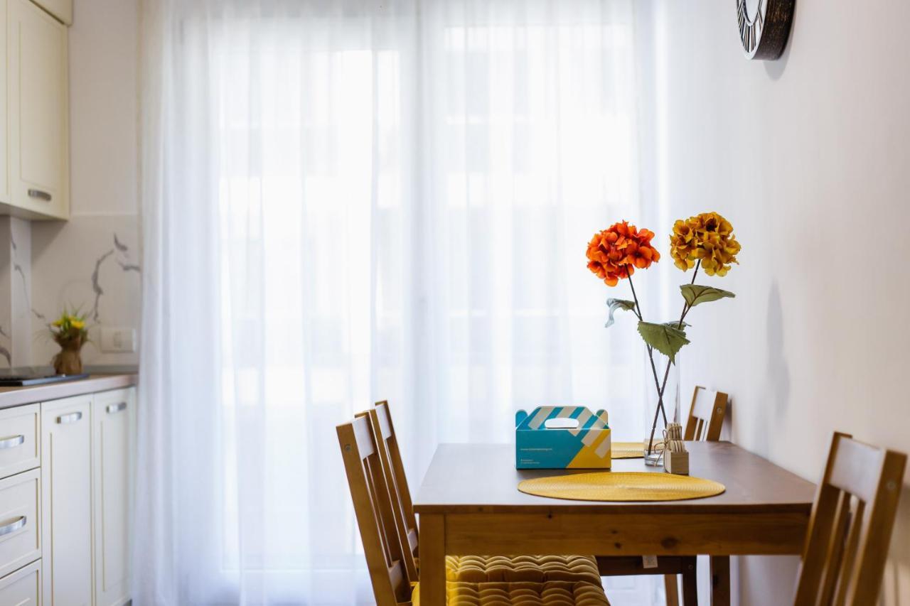 Lovely Home At West Residence Oradea Luaran gambar